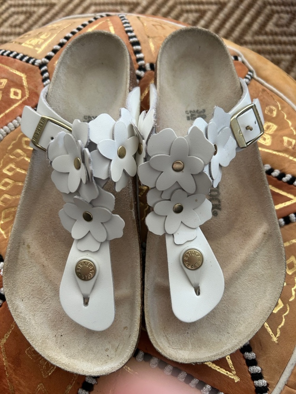Birkenstock Gizeh White Floral Thong Sandals Size 38